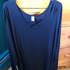 Long-sleeve Black T with Neck Detail